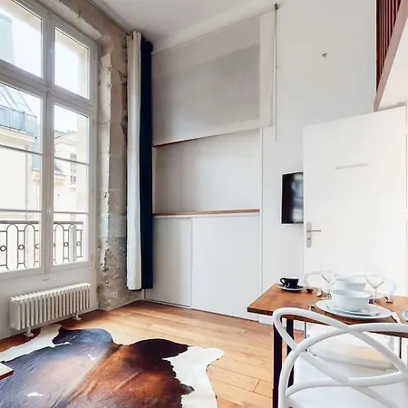 Chez Gustave: Clim Calm,saint Paul Marais, 2guests * Parigi