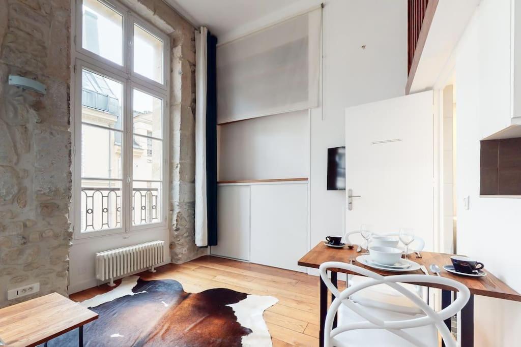 Chez Gustave: Clim Calm,saint Paul Marais, 2guests * Parigi